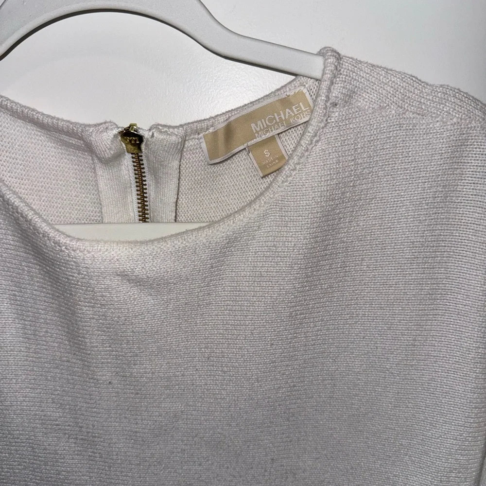 Micheal Kors Women White Crew neck sweater with zip up back top size Small